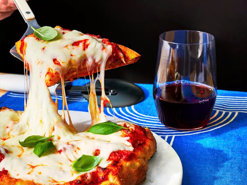 Bí quyết thưởng thức pizza đúng cách