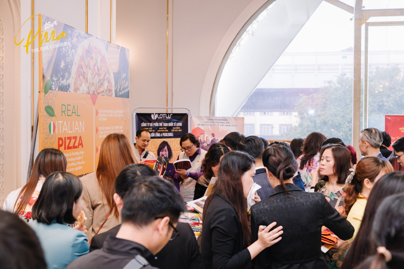 Pisa Pizza nhượng quyền thương hiệu